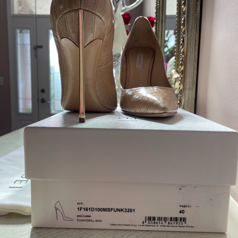Casadei gorgeous and RARE pumps. - Picture 13 of 15